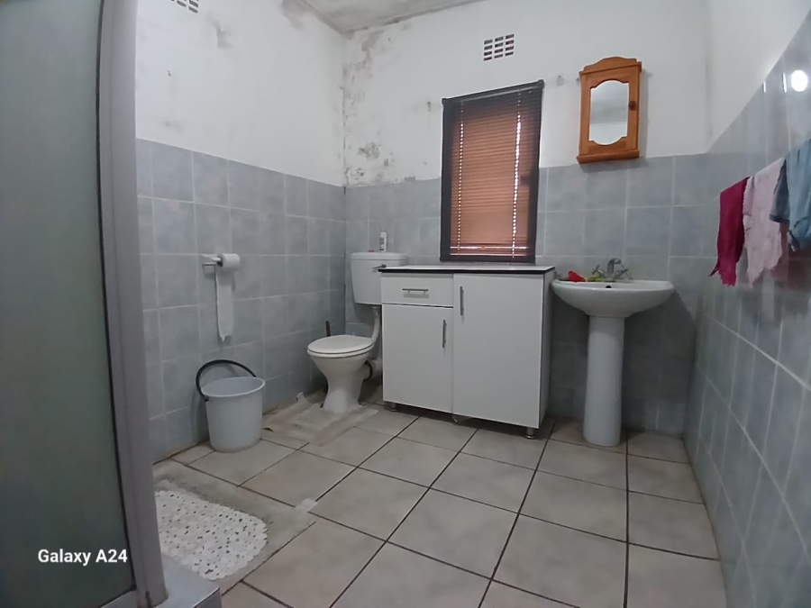 5 Bedroom Property for Sale in Macleantown Eastern Cape